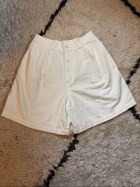 OZMA High-Waist Pleated Shorts